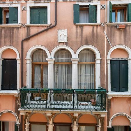 San Polo Canal View Apartments By Wonderful Italy Venedig Exterior foto